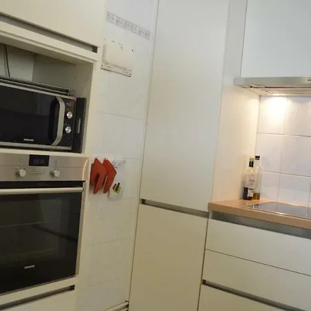 Residentie Paola Apartman *